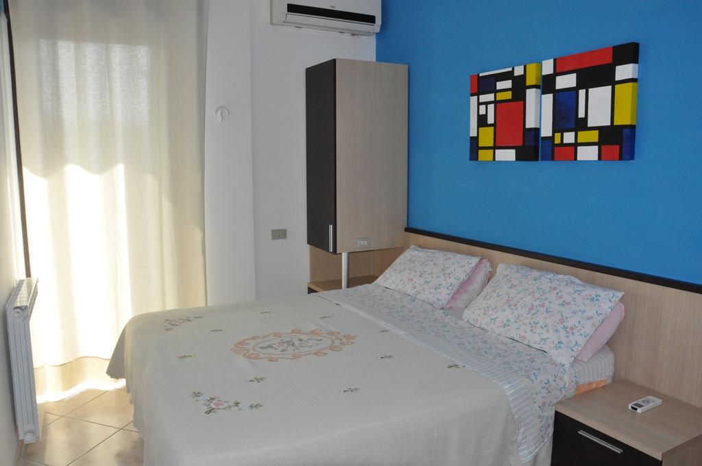 بيسكارا Bed & Breakfast Oasi الغرفة الصورة